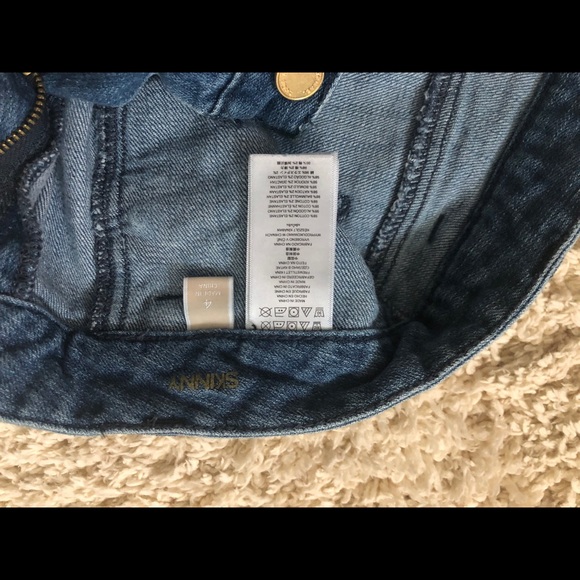 Michael Kors Lightwash Skinny Jean - Picture 3 of 3